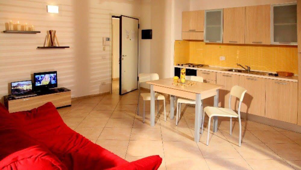 Residence Ilario Suite Hotel Ριτσιόνε Εξωτερικό φωτογραφία
