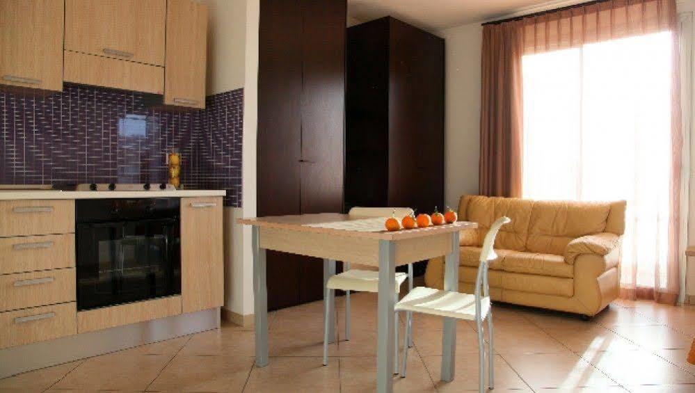 Residence Ilario Suite Hotel Ριτσιόνε Εξωτερικό φωτογραφία